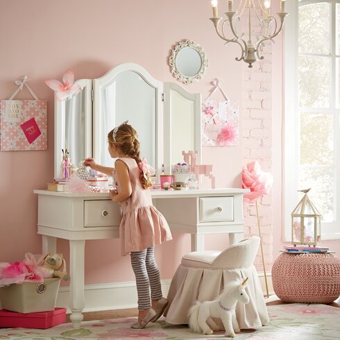 Kids on sale bedroom vanity